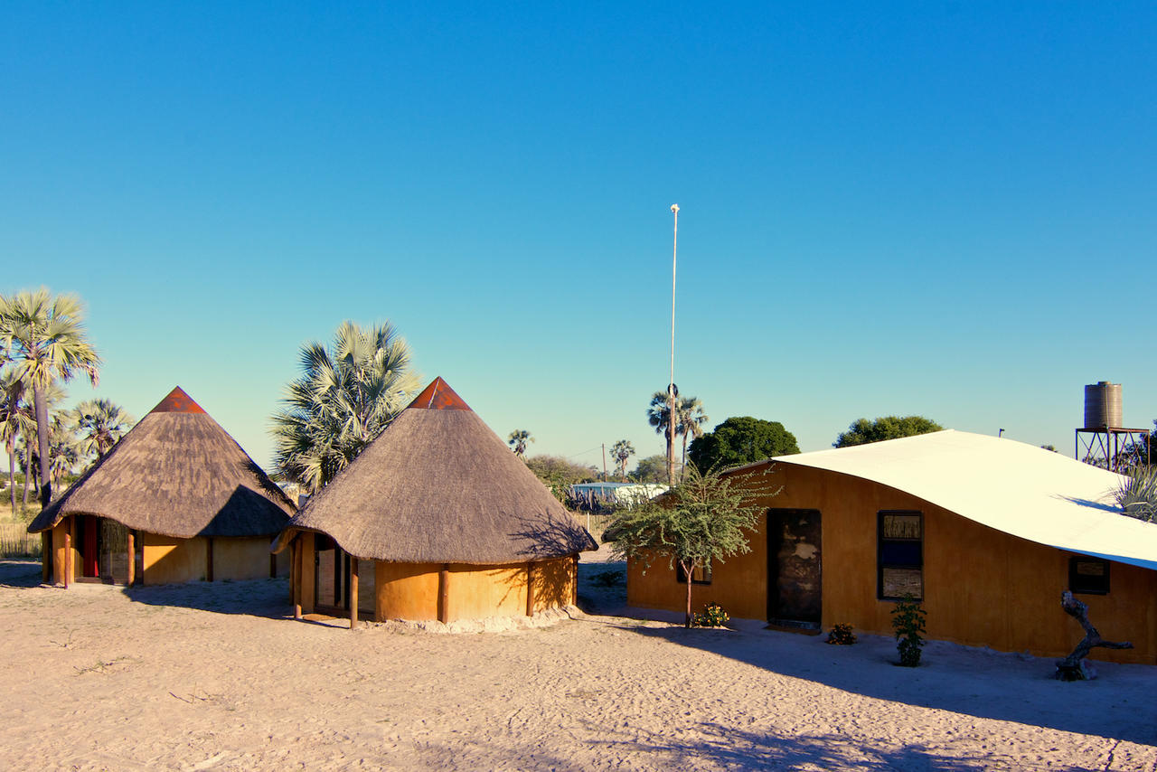 Ongula Village Homestead Lodge Omupumba Exteriér fotografie